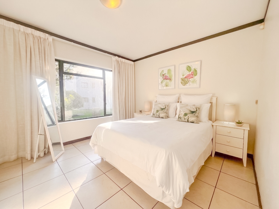 To Let 2 Bedroom Property for Rent in Santini Village Western Cape